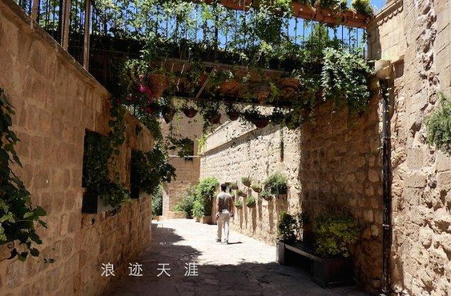 相扑选手大跳跃