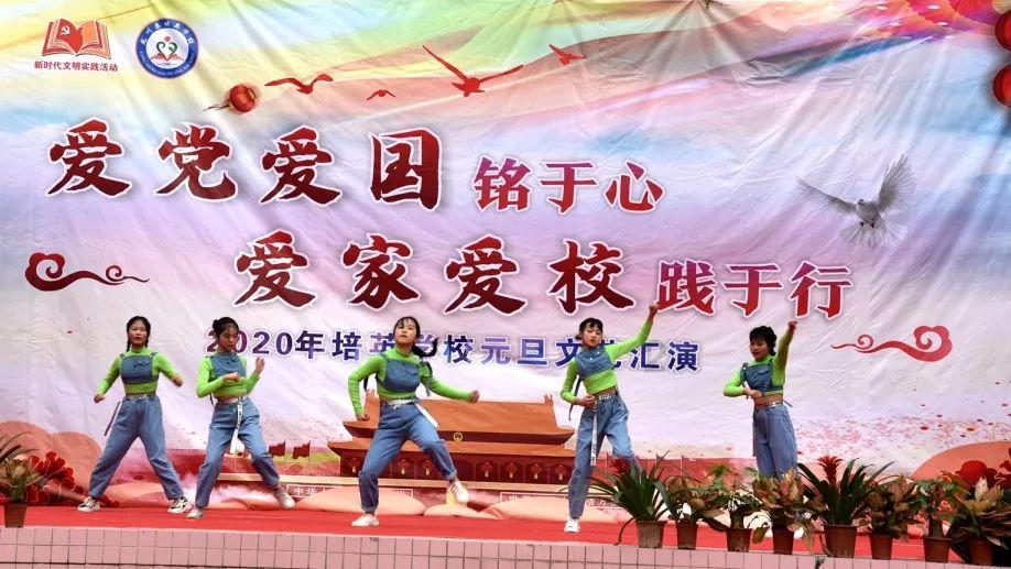 西城区大栅栏街道：健康照护师服务驿站正式挂牌运营