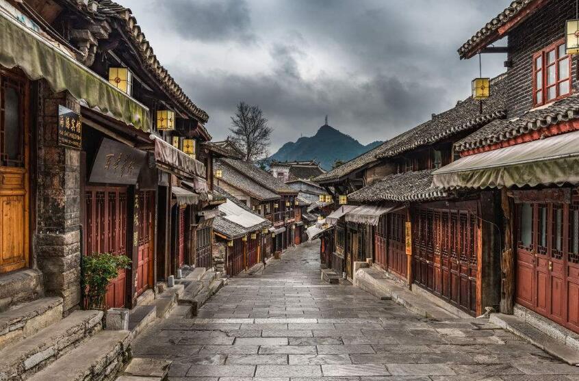 迷失在黑洞里