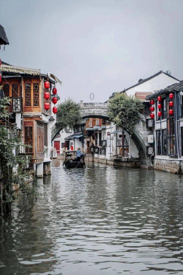 新时代的青年们到底应该为了什么而结婚?-分享你的热点话题