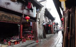 “打折”和“多送”，哪一种方式更能激发人们的购买欲？