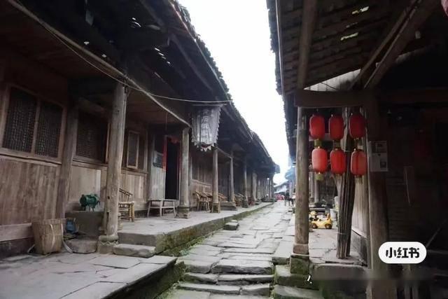 解惑交流,苹果手机内存快满了,下载其他软件会导致微信记录删除吗?让知识畅通无阻